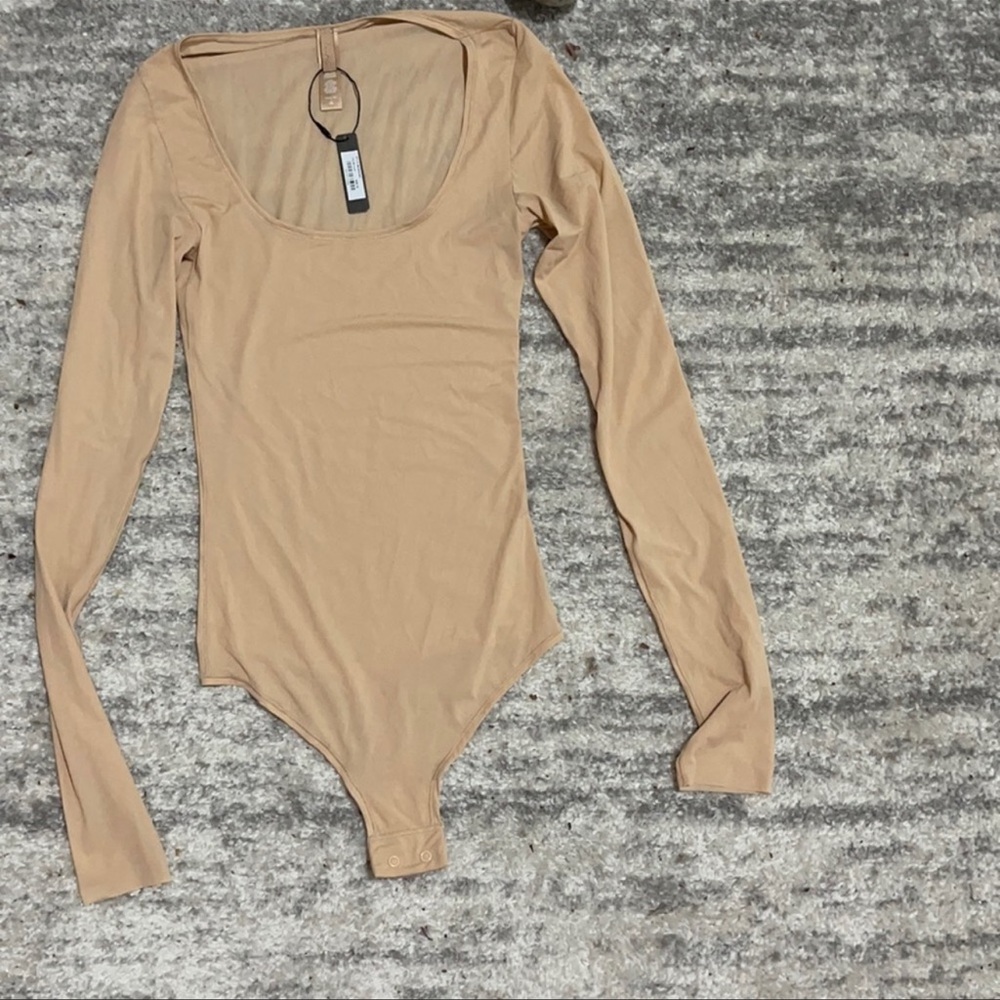 SKIMS Jelly Sheer Long Sleeve Bodysuit - Picture 5 of 8